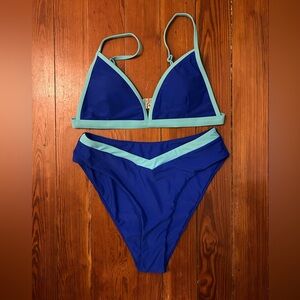 NWOT Neon Royal Blue Triangle Top High Cut Bottoms Bikini Size Small (US 4-6)